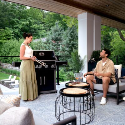 Low Res_JPG-Rogue_RP525SIBPK-2_Life_On_Talent-Sitting-opt2-Lid-Clsd Backyard BBQ